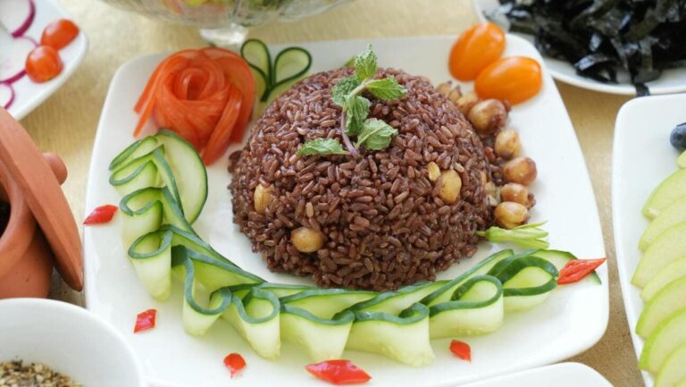 Riz rouge : bienfaits, dangers et comment le consommer (guide complet) - Natura Zen