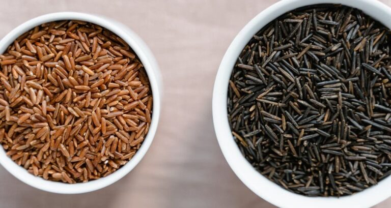 Riz noir ou riz rouge : quelles différences et lequel choisir ? - Natura Zen